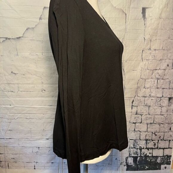 Old Navy top - Picture 3 of 4